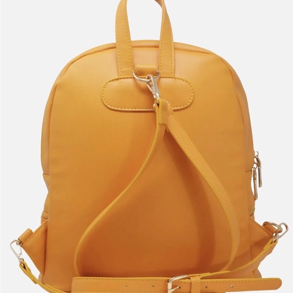 BeBe Kyla Backpack Bag Apricot single entry front lining New Authentic - Picture 2 of 2